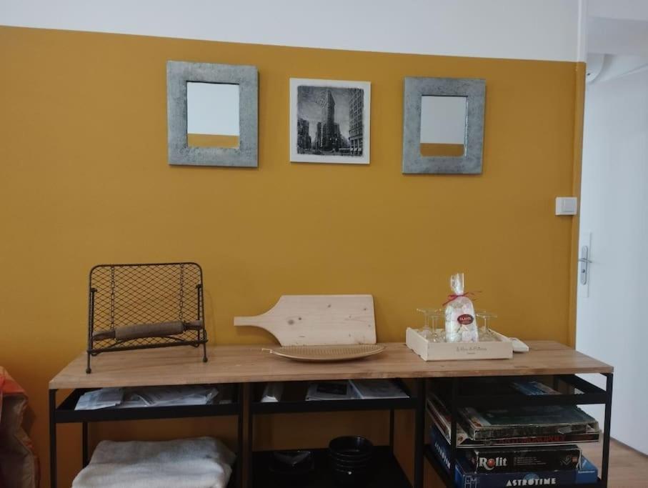 Appartement En Plein Centre. Carpentras Extérieur photo