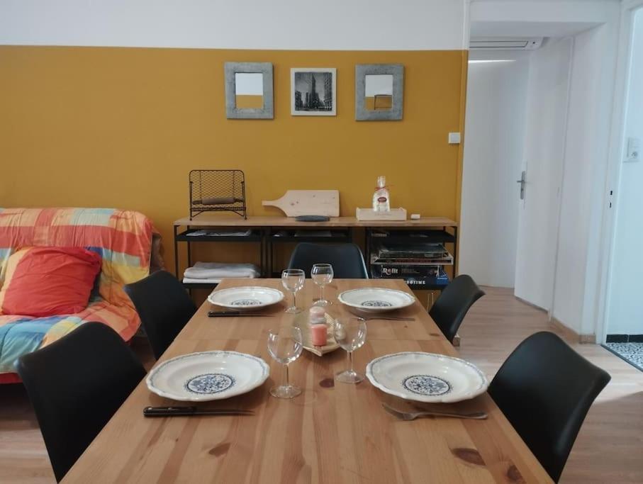 Appartement En Plein Centre. Carpentras Extérieur photo